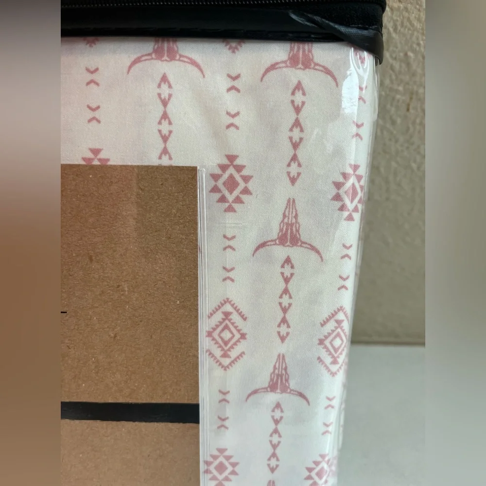 Wrangler Twin Sheet Set in Pink and White